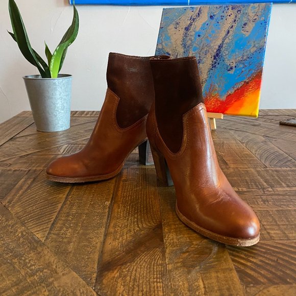 Frye Ankle Bootie Zip-Up Back | Never Been Worn - Picture 1 of 5